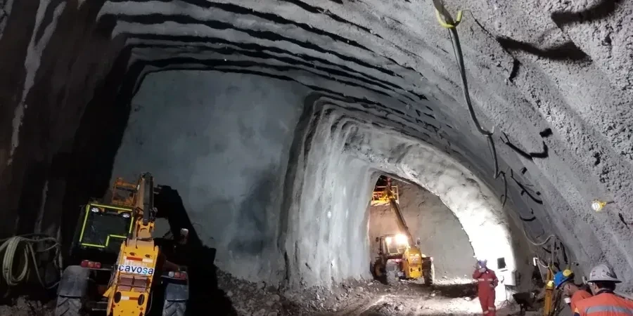Analyse géotechnique pour tunnels en sols mous à Amiens